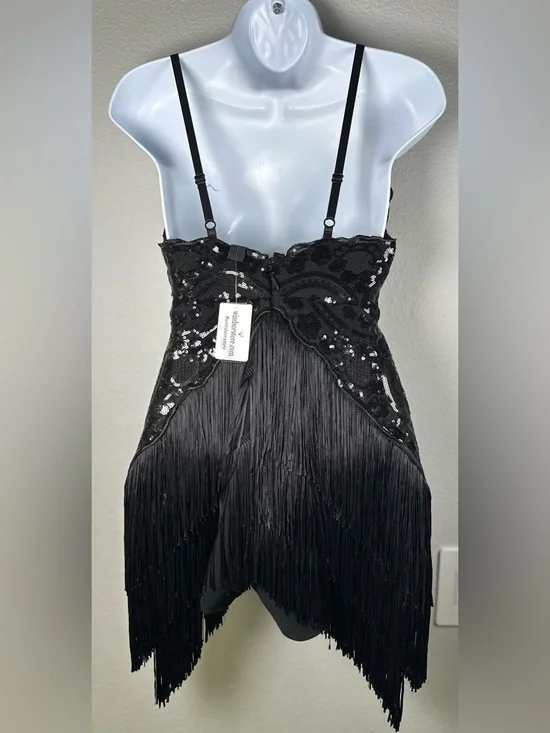 Windsor Women’s Black Sequin and Fringe Romper NWT Size M - Picture 3 of 14